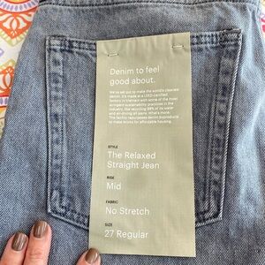 NWT Everlane The Relaxed Straight Jean size 27.